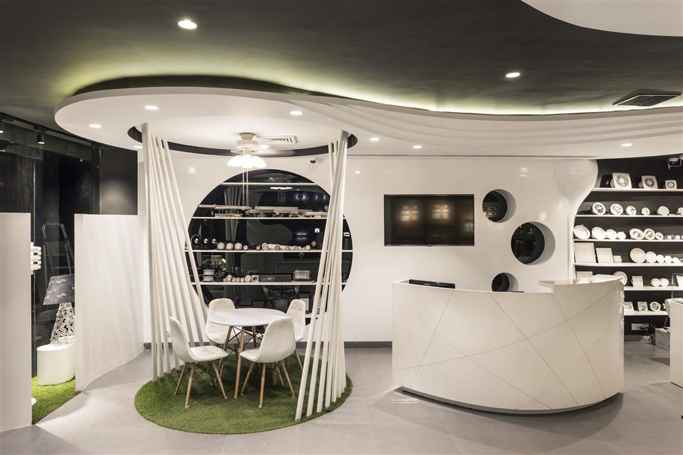 Electrical Retail Showroom by Studio Ardete